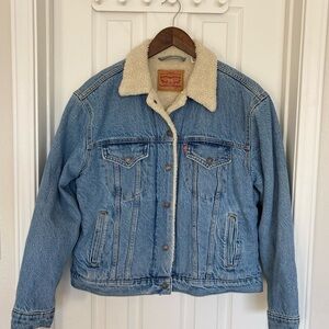 Levi's Women’s Sherpa lined Jean Jacket